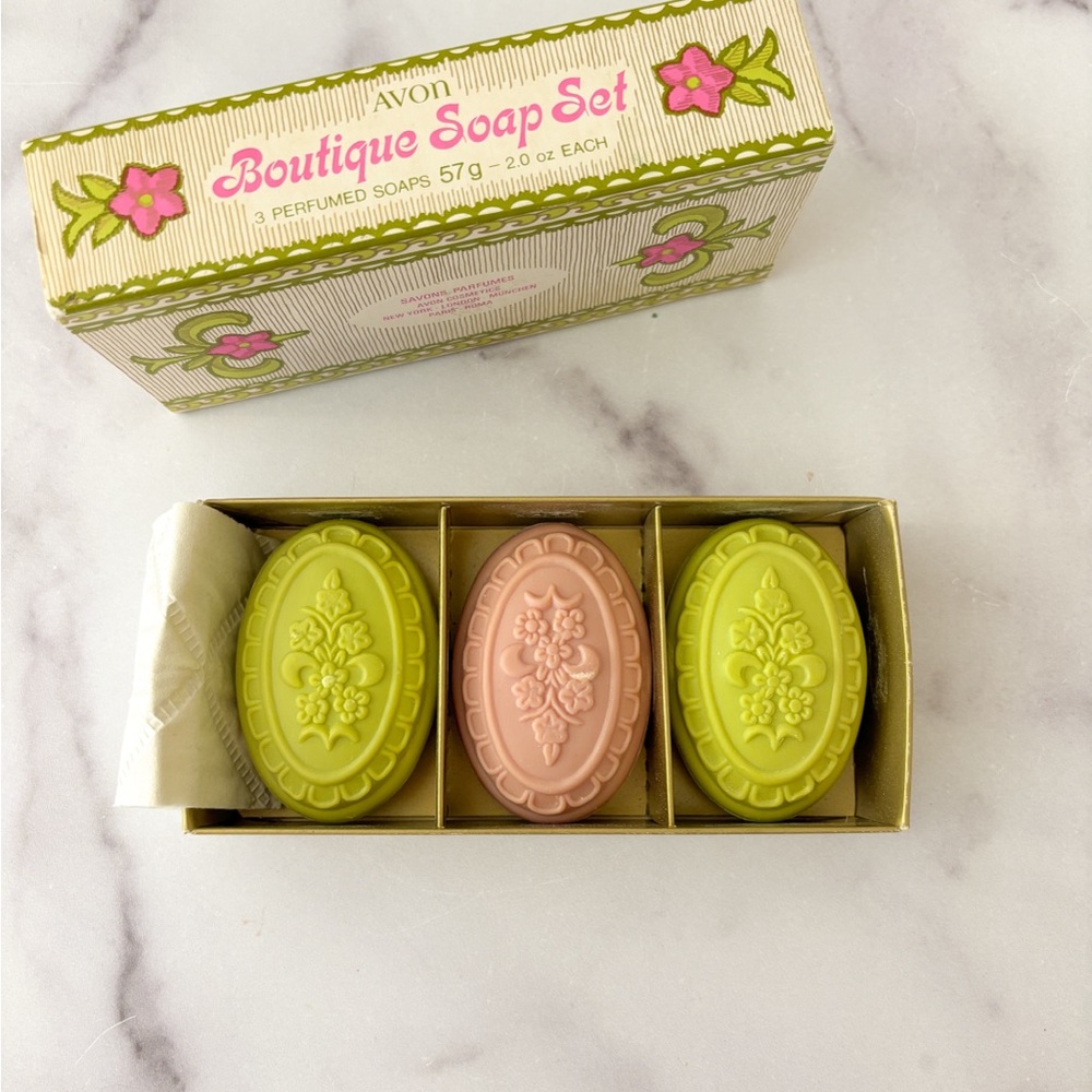 Vintage Avon Boutique Soap Set - Green and Pink Delight